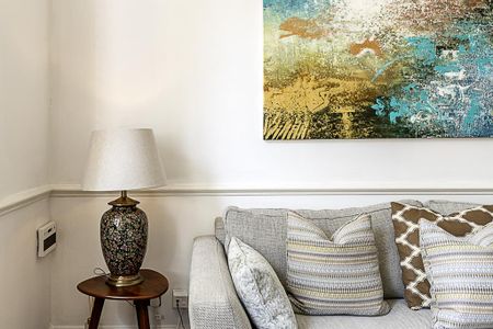 3 bedroom flat to rent - Photo 4