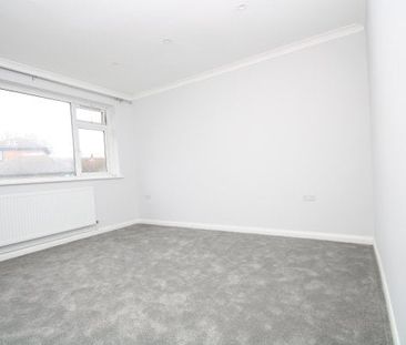 Selhurst New Road, London SE25, Property for rent - Photo 3