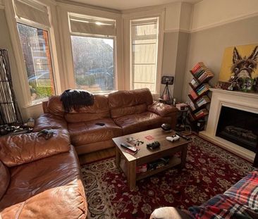 8 Cheltenham Park, Belfast BT6 0HR - Photo 3