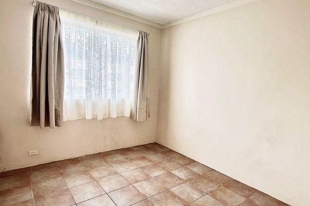 City Access, Suburban Comfort - 2 Bedroom Gem! - Photo 1