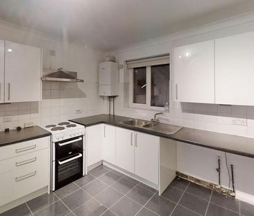 2 bedroom maisonette to rent - Photo 3