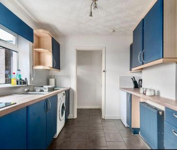 3 bedroom terraced house to rent - Photo 6