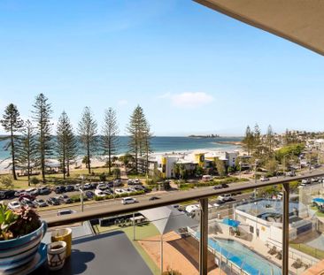 Beachside Living on Alexandra Parade — Neat, Modern & Perfectly Pos... - Photo 2