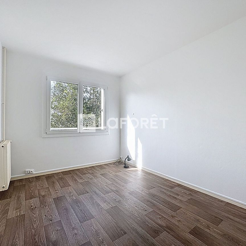 Apartment - Photo 1