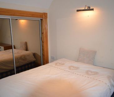 2 bedroom barn conversion to rent - Photo 2