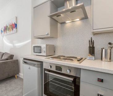 1 bedroom flat to rent - Photo 6