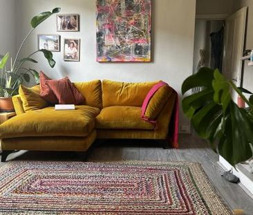 Lovely Double and bright room available - Photo 1