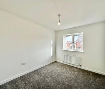 4 bedroom end of terrace house to rent - Photo 6