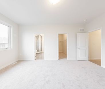 For Lease - 1811 Narcissus Gardens, Pickering, Ontario - Photo 4