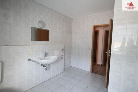 Zentral gelegene 2-Raum-Wohnung in Scheibenberg!! - Photo 4