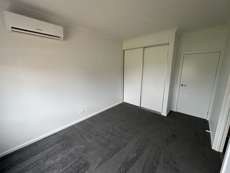 38 Numurkah Road, SHEPPARTON VIC 3630 - Photo 4