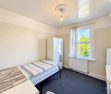 3 bedroom terraced house to rent - Photo 6