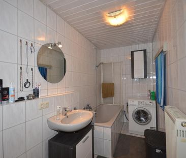 Ideale Single-Wohnung: 2 Zimmer, Küche, Bad, Balkon in Neumarkt - Photo 3