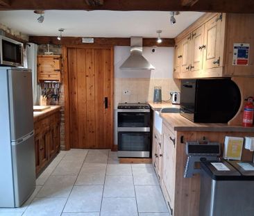 2 bedroom apartment to rent - Photo 6