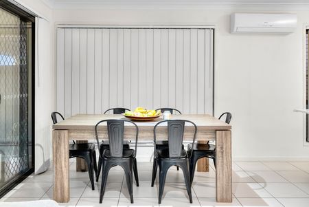 6 Cooloola Crescent, North Lakes QLD 4509 - House For Rent | Domain - Photo 5