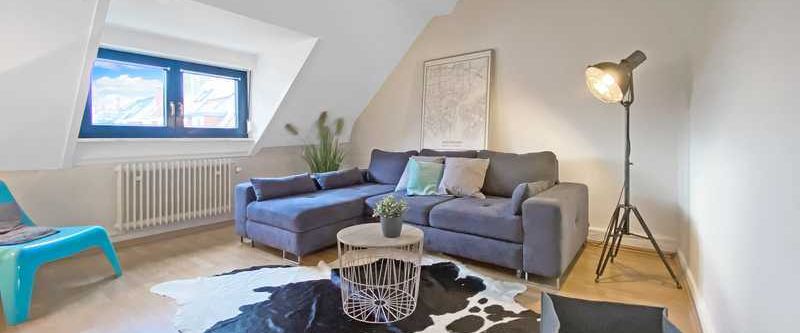 Schöne DG-Wohnung | 2. OG | eingerichtet & ausgestattet mit Gartennutzung - Photo 1