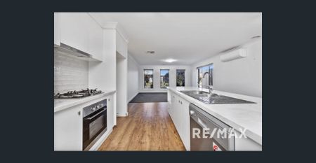 Low Maintenance Villa - Photo 2