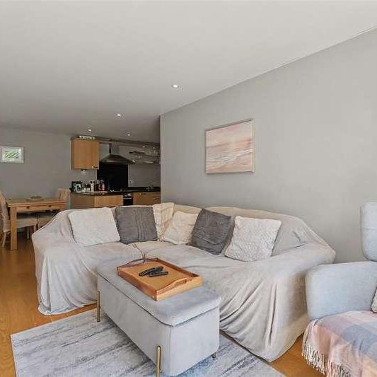 Rodenhurst Road, London, SW4 - Photo 1