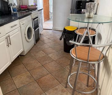 Room in a Shared House, Edgehill Street, RG1 - Photo 6