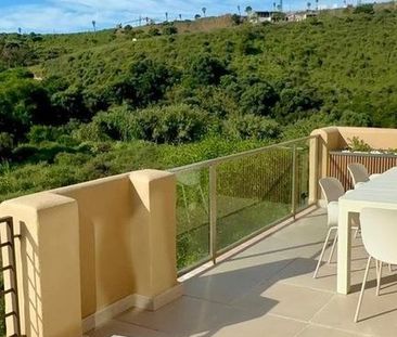 Luxury Apartment for rent in Estepona, Spain - Photo 4