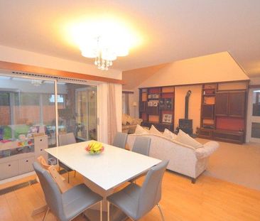 5 bedroom detached house to rent - Photo 2