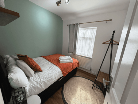 Queen Margarets Road, Coventry, CV4 - Photo 5