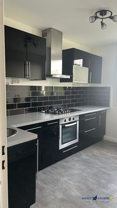 Location Appartement 4 pièces 73m² VICHY 03200 - Photo 1
