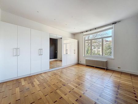 Place Brugmann: Sumptuous mansion renovated in 2022 - Photo 5