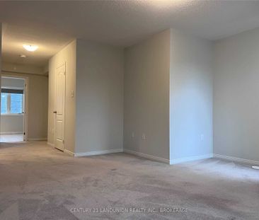 For Lease - 2737 Deputy Minister Path, Oshawa, Ontario - Photo 2