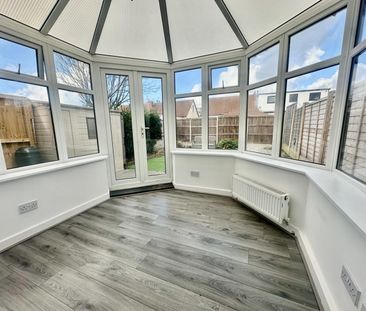 3 bedroom House To Let - Photo 3