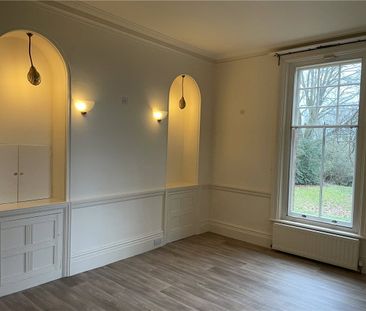 An impressive and characterful six-bedroom detached house offering ... - Photo 2