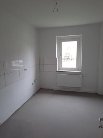 Endlich, die erste eigene Mietwohnung – Mit VIVAWEST - Photo 2