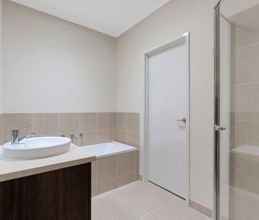 WELCOME HOME - DEVONIA PARK! - Photo 6