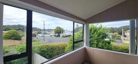 School across the road. and stroll to the beach - Photo 3