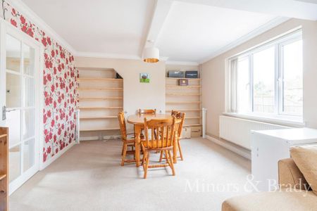 3 bedroom semi-detached house to rent - Photo 4