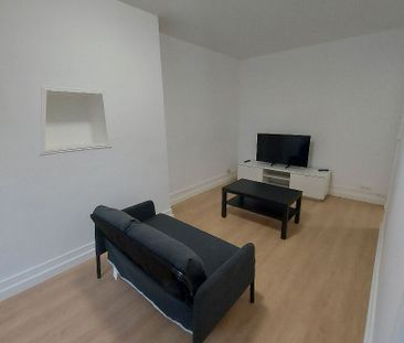 Location Appartement 2 pièces 44m² - Photo 2