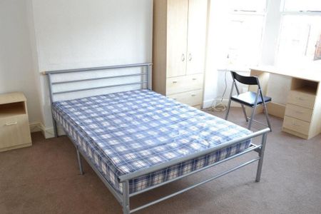 4 bedroom house to rent - Photo 3