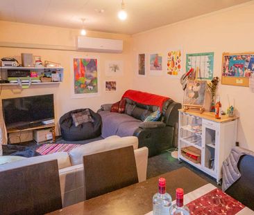 6 Bedroom Student Flat - Available for 2026! - Photo 2
