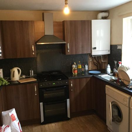 4 bedroom house to rent - Photo 3