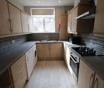 2 Bedroom Terraced To Rent in Nottingham - Photo 1