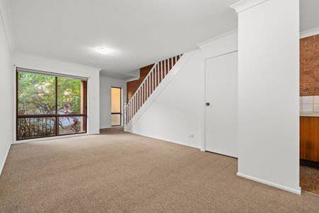 3/63 Davies Street, Kincumber - Photo 4