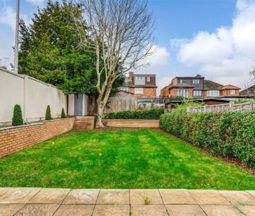 4 bedroom detached house to rent - Photo 6