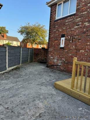 3 bedroom property to rent in Manchester - Photo 3