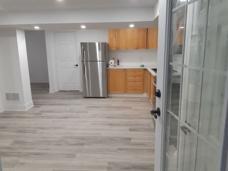 For Lease - 7502 Black Walnut ( Lower Level ) Trail, Mississauga, Ontario - Photo 2