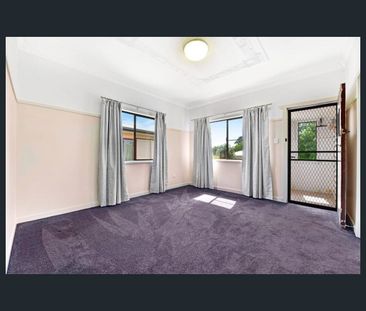 17 Ethel Street, Newtown, Qld 4350 - Photo 3