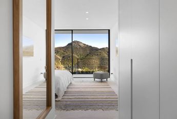 Luxury Villa for rent in Benahavís, Spain