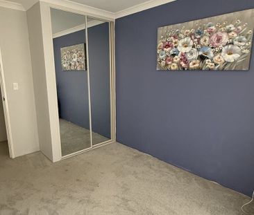 Port Kennedy - Photo 4