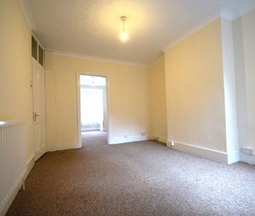 Grove Road, Luton, LU1 1QJ - Photo 4