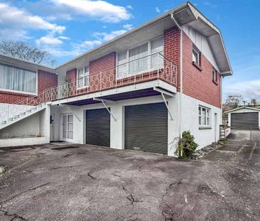 3 BED HILLTOP - Photo 3