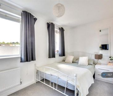 1 bedroom in a house share to rent - Photo 6